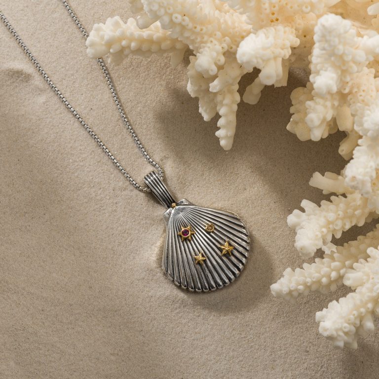 Sea-shell-pendant-Thalassa-collection-3430