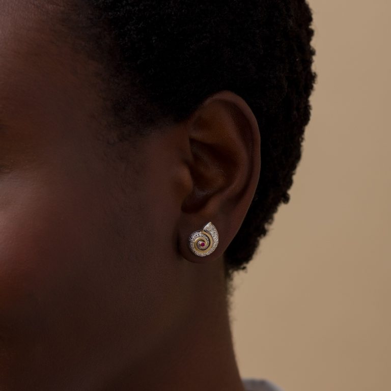 sea-snail-stud-Earrings-Thalassa-collection-10026-1